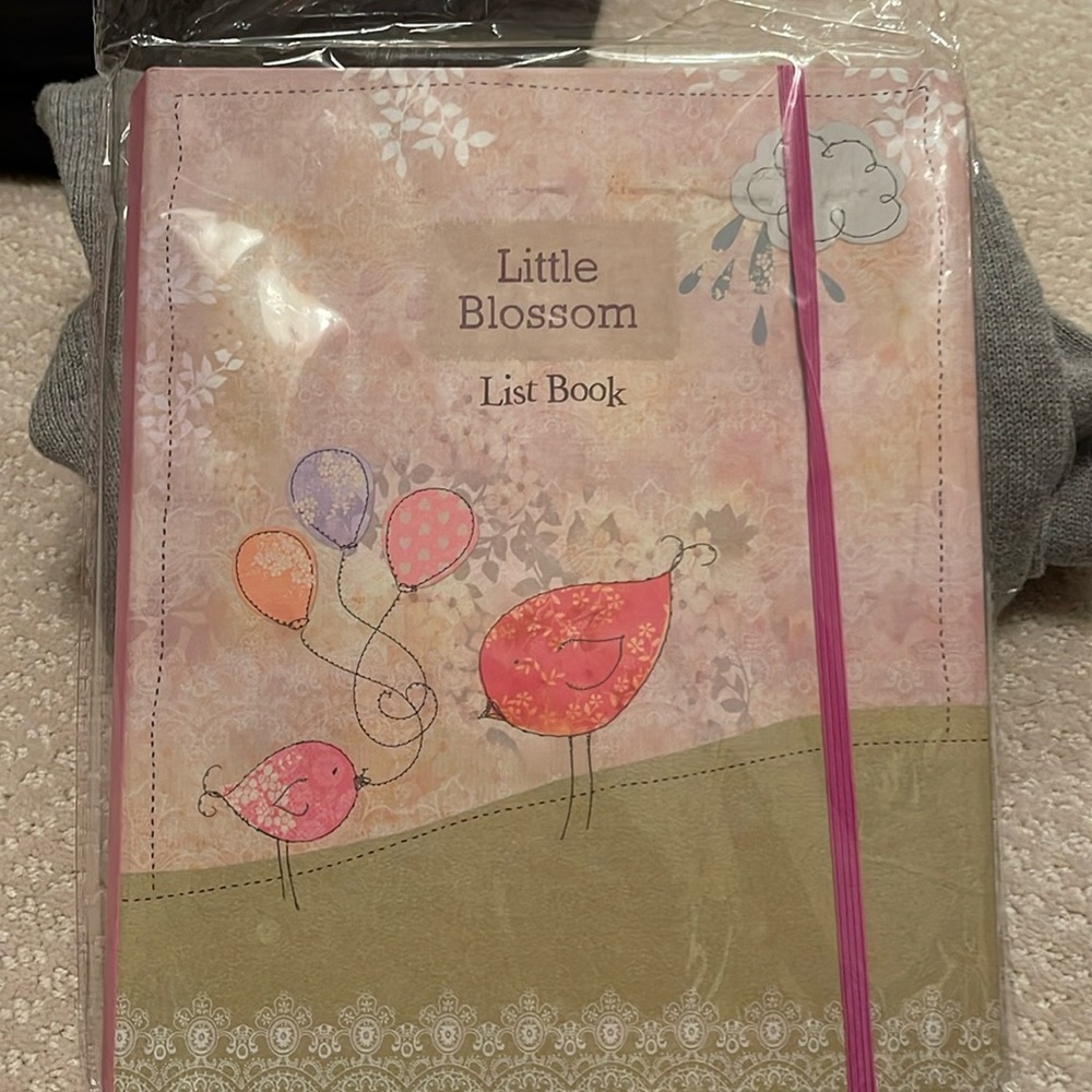 Little Blossom List Book, Floral Birds Balloon, Brand New (Factory Sealed)